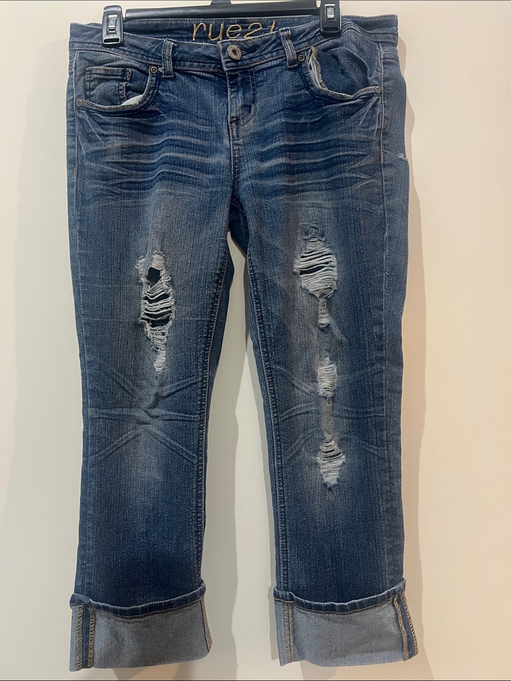 Rue21 Medium Blue Distressed Cropped Jeans